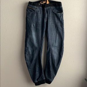 Twentyone Men jogger style jeans 34
